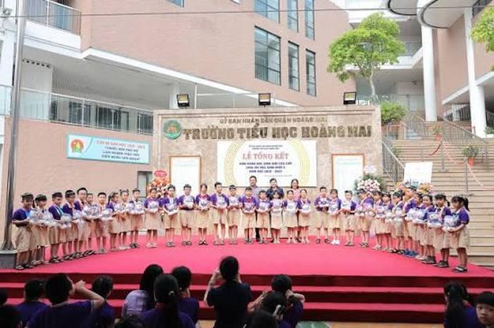 Tiểu học Hoàng Mai đã đạt CLC ngay sau khi đi vào hoạt động. Ảnh TA