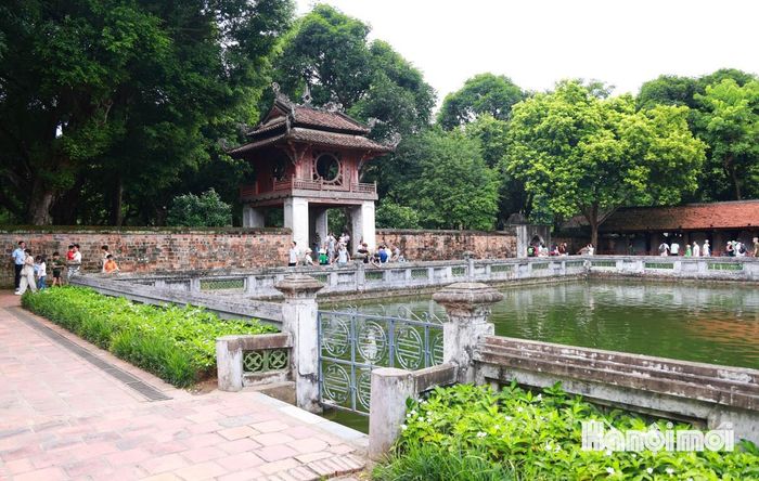 Không chỉ là điểm đến lý tưởng trong dịp nghỉ lễ Quốc khánh 2-9, nơi lưu giữ những giá trị lịch sử, văn hóa và truyền thống hiếu học của dân tộc, Văn Miếu - Quốc Tử Giám còn là không gian thanh bình để du khách tham quan, tìm hiểu lịch sử và tận hưởng những khoảnh khắc ý nghĩa giữa lòng thủ đô Hà Nội.