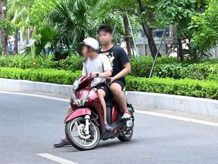 Có trường hợp vi phạm khi thấy lực lượng CSGT còn cố tình bỏ chạy - (ảnh Cục CSGT).