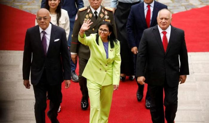 Tuy nhiên, bà thừa nhận giá dầu có thể biến động. Venezuela dự kiến nhận trực tiếp khoảng 19 USD từ mỗi thùng dầu được khai thác và bán theo thỏa thuận.