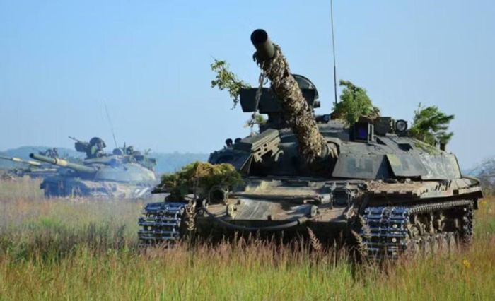 Ukraine đã tiếp nhận hàng trăm xe tăng từ phương Tây và tận dụng các phương tiện trong kho dự trữ. Tuy nhiên, số lượng xe tăng tổn thất được Oryx thống kê đã vượt 1.400 chiếc, khiến việc bổ sung phương tiện ngày càng khó khăn.