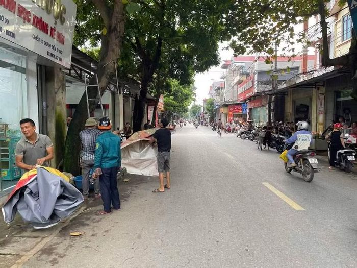Công an xã Yên Lãng ra quân tuyên truyền, xử lý TTĐT,TTATGT