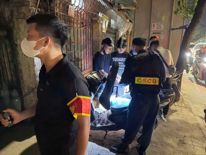 Các tổ công tác tăng cường tuần tra, kiểm tra đêm, nhằm kịp thời phát hiện các vi phạm