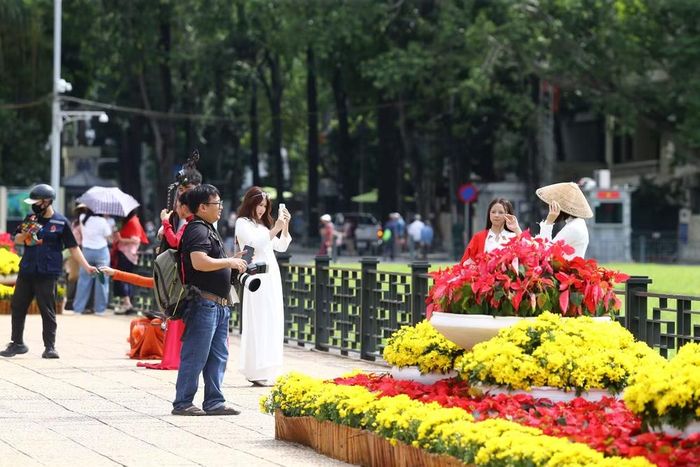 Những khoảnh khắc giản dị nhưng đầy ý nghĩa được người dân Thủ đô lưu giữ trong ngày hội lớn của đất nước