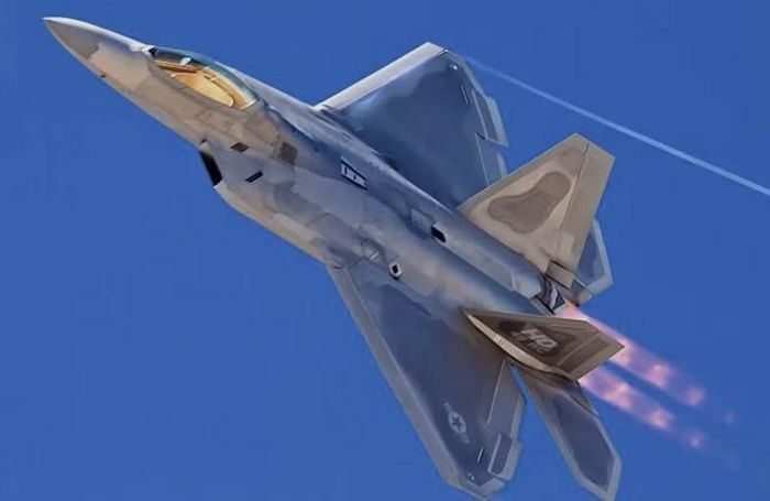 Đây cũng là lý do Su-57 không có hình dáng giống F-22. Hình dáng của một tiêm kích không chỉ phản ánh yêu cầu tàng hình, mà còn là kết quả của hàng loạt thỏa hiệp giữa khí động học, động cơ, cảm biến, vũ khí, nhiên liệu và nhiệm vụ chiến đấu.
