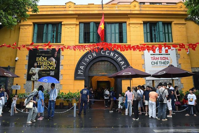 Di tích Nhà tù Hỏa Lò mang đến những khoảng lặng để người dân và du khách tìm hiểu về một giai đoạn lịch sử đặc biệt của dân tộc.