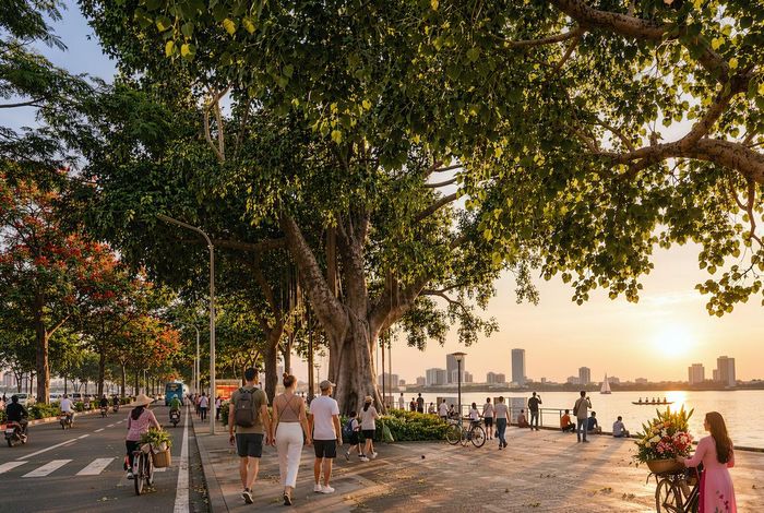 Theo chủ đầu tư, việc mở rộng đường được nghiên cứu cẩn trọng, kỹ lưỡng để không xâm lấn khu dân cư hiện hữu, áp dụng giải pháp cầu cạn kết hợp sàn cảnh quan và cầu đi bộ vươn ra mặt hồ, tạo thêm không gian ngắm cảnh, dạo bộ mà vẫn giữ được trọn vẹn các đặc trưng của Hồ Tây.