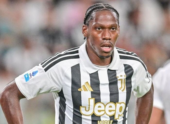 Jonathan David được Atletico Madrid mượn từ Juventus trong một mùa, kèm tùy chọn mua đứt. CLB La Liga sẽ trả 50% lương của tiền đạo người Canada trong thời gian mượn.