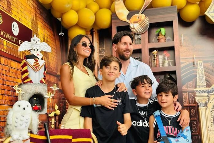  Gia đình Messi vốn được biết đến với sở thích đặc biệt dành cho Harry Potter. Ảnh: @antonelaroccuzzo/IG. 