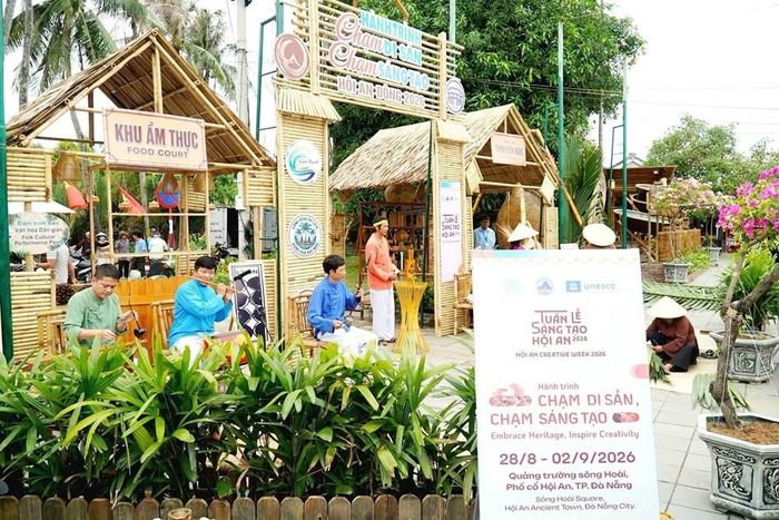 Khám phá hành trình "Chạm Di sản, Chạm Sáng tạo" tại Rừng dừa Bảy Mẫu Cẩm Thanh