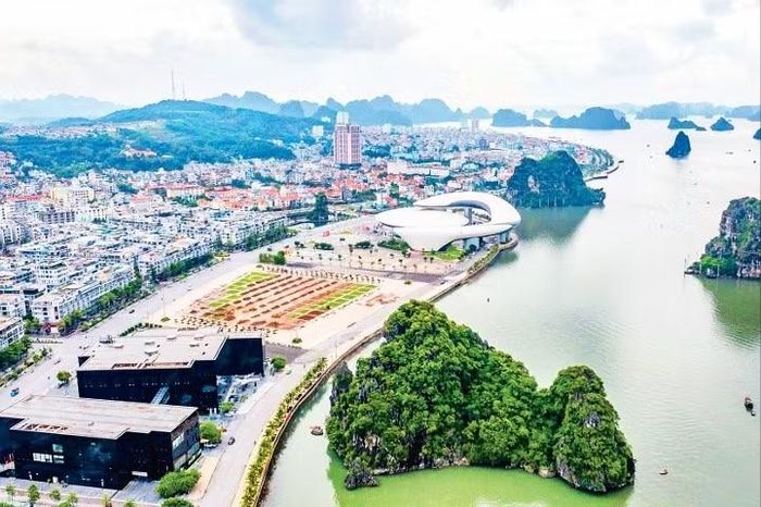 Phường Hạ Long (Quảng Ninh). (Ảnh: HOÀNG ANH)