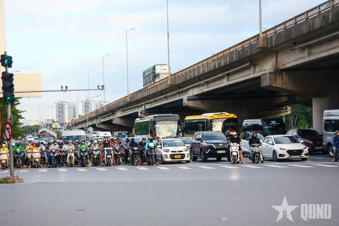  Hệ thống camera AI giám sát hoạt động giao thông.