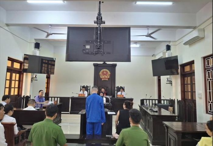 Phiên tòa xét xử bị cáo Huang Shao Ning.
