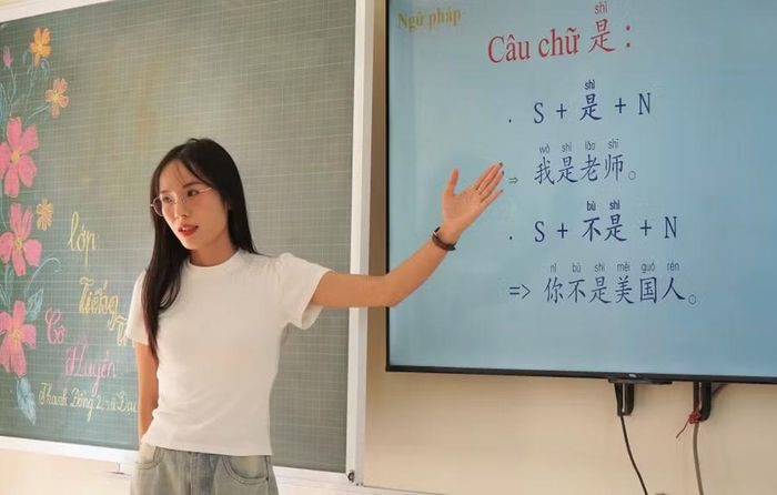 Nguyễn Thị Huyền từng từ bỏ đại học chỉ vì hoàn cảnh gia đình quá khó khăn. Ảnh: Hồ Lài