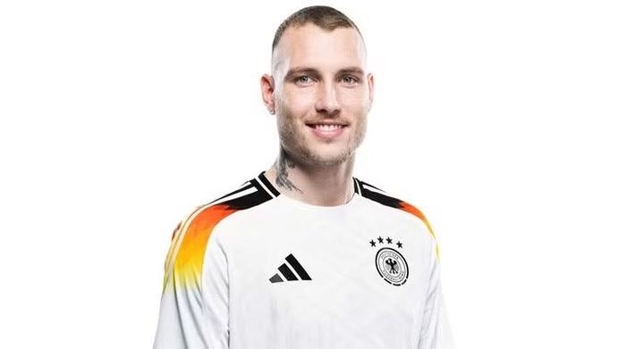 Vì vậy, thương vụ Raum vẫn đang được Ban lãnh đạo Man United cân nhắc.