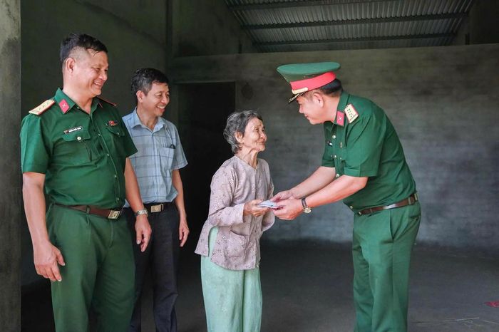 Tri ân không chỉ là tìm kiếm, đưa những người đã khuất trở về. Tri ân còn là chăm lo tốt hơn cuộc sống của những người đang mang trên mình thương tích và di chứng chiến tranh.