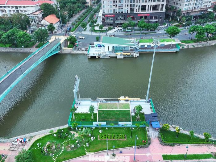 Cống Bến Nghé đạt khoảng 99% khối lượng, đang được nghiệm thu các hạng mục hoàn thành, hoàn thiện hệ thống điều khiển SCADA, hệ thống giám sát và quy trình vận hành để chuẩn bị chuyển giao.