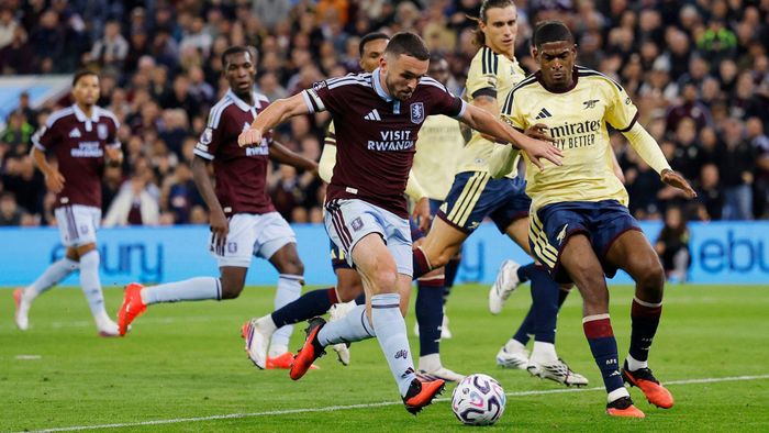 Aston Villa cố gắng vùng lên phút cuối nhưng không thể tìm được bàn gỡ