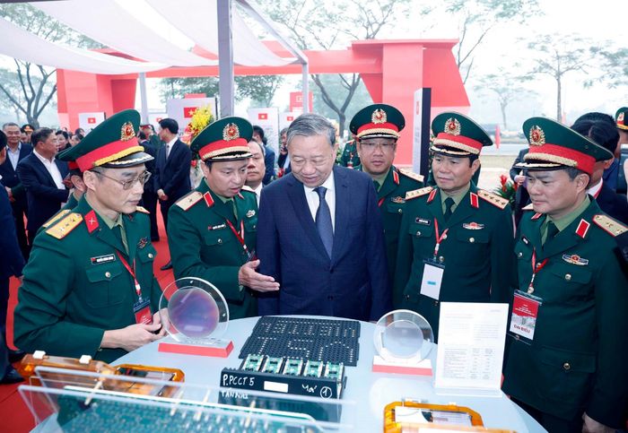 Tổng Bí thư, Chủ tịch nước Tô Lâm dự lễ khởi công xây dựng nhà máy chế tạo chip bán dẫn đầu tiên tại Việt Nam hồi tháng 1 năm nay. Ảnh: TTXVN