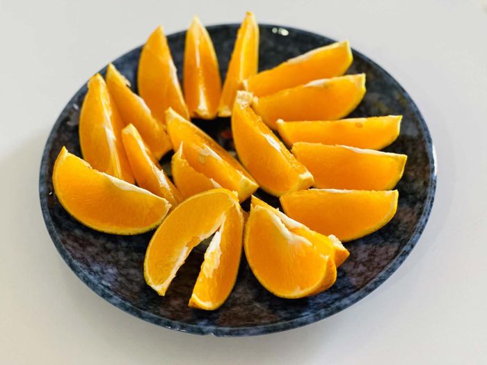 Cam là loại quả giàu canxi và vitamin C. Ảnh: Ban Mai