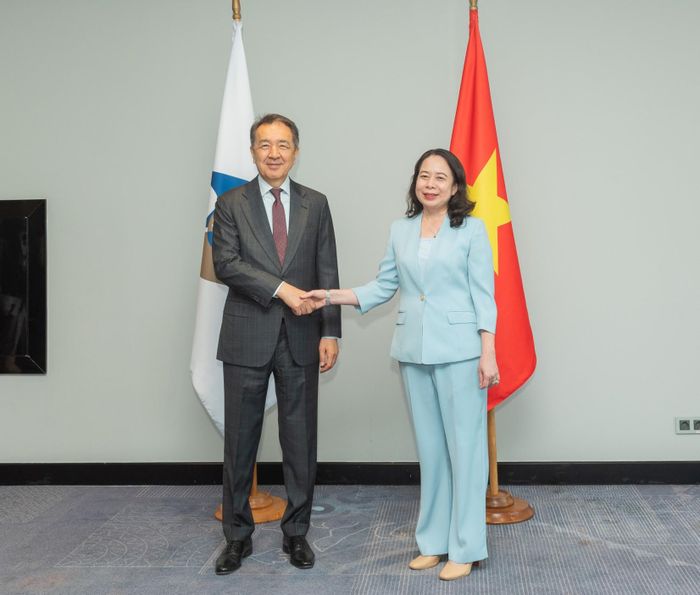 Phó Chủ tịch nước Võ Thị Ánh Xuân và Chủ tịch Ủy ban Kinh tế Á - Âu (EAEU) Bakytzhan Sagintayev. Ảnh: Đại Việt
