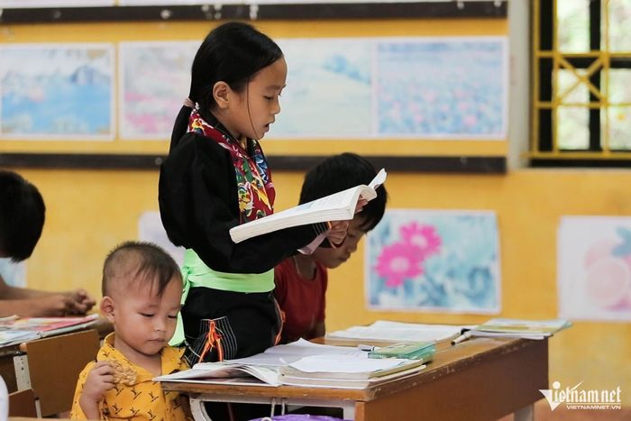 Đầu tư chiều sâu cho giáo dục là quá trình duy trì cơ sở vật chất, cập nhật thiết bị, phát triển đội ngũ, nâng cao chất lượng dạy học và đánh giá hiệu quả theo thời gian. Ảnh: Anh Phú