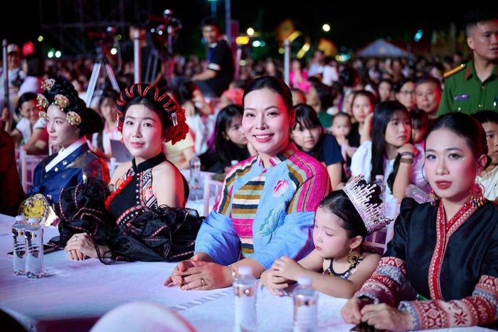 NTK Cao Thu Vân và người đẹp Hà Phương.