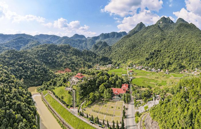 Khu Di tích Quốc gia đặc biệt Pác Bó. Nguồn Internet