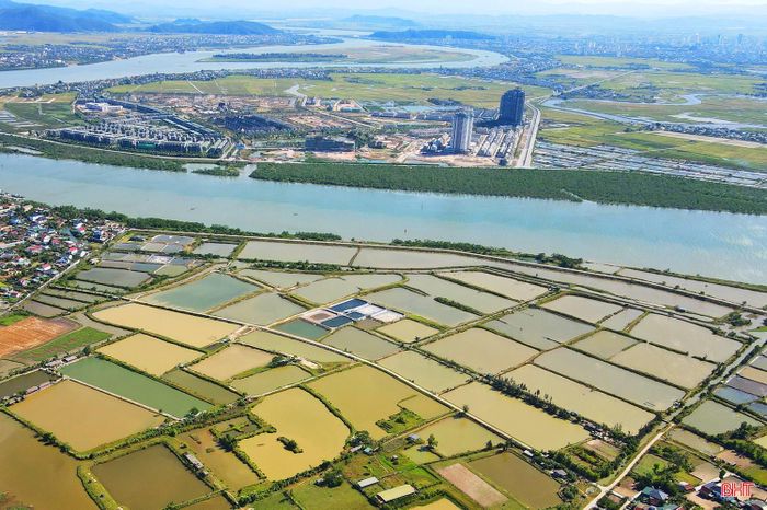 Cầu Bến Thủy 3 được kỳ vọng trở thành nhịp nối giữa phường Trường Vinh năng động với miền quê Đan Hải giàu truyền thống văn hóa, giữa trung tâm phát triển kinh tế với những không gian văn hóa đặc sắc bên dòng Lam. Đây không chỉ là sự kết nối về giao thông mà còn là sự kết nối về văn hóa, du lịch và di sản.