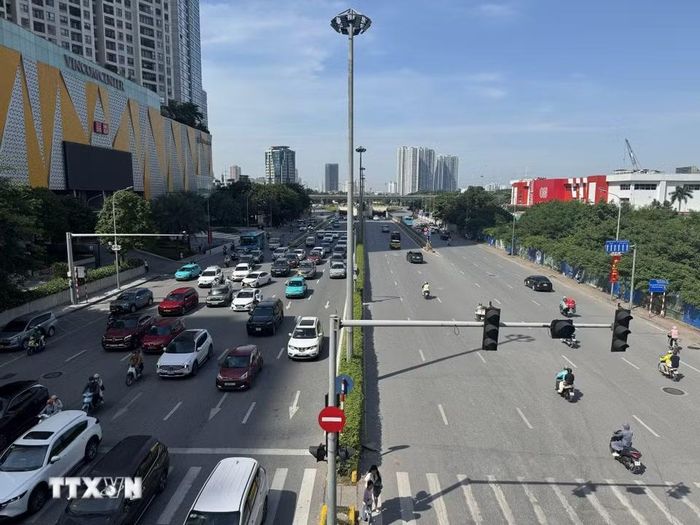 Hình ảnh giao thông tại nút giao Nguyễn Chí Thanh với Hoàng Minh Giám sáng 1/9/2026 thông thoáng. (Ảnh: Quốc Lũy/TTXVN)