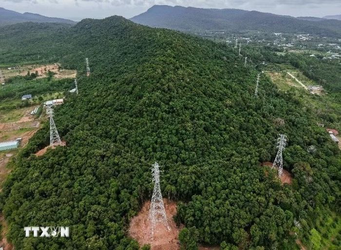 Các công trình điện trên địa bàn đặc khu Phú Quốc (An Giang). (Ảnh: TTXVN phát)