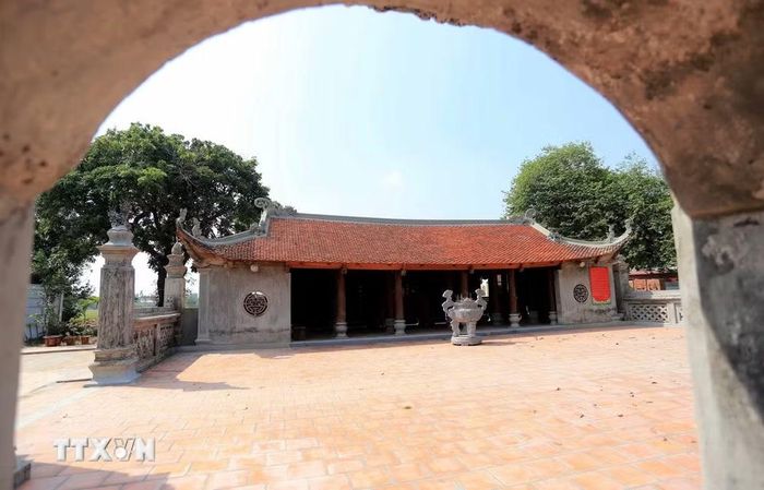 Miếu Hai Thôn-nơi thờ vua Lý Nam Đế và hoàng hậu tại Hưng Yên. (Ảnh: Thế Duyệt/TTXVN)
