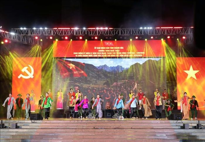 Chương trình nghệ thuật đặc biệt chào mừng Quốc khánh 2/9.