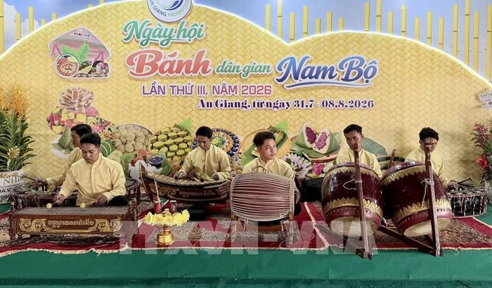 Biểu diễn nhạc ngũ âm góp phần quảng bá nét đẹp văn hóa truyền thống của đồng bào Khmer Nam Bộ. Ảnh: Thanh Sang-TTXVN