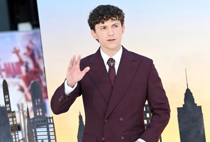 Tom Holland vừa ghi dấu ấn đặc biệt trong lịch sử Hollywood sau khi Spider-Man: Brand New Day vượt mốc 2 tỷ USD doanh thu toàn cầu. Ảnh: Sony Pictures