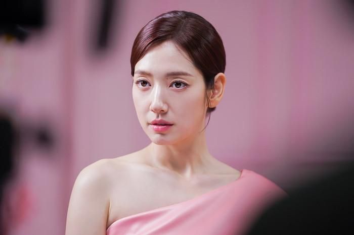 Nhiều khán giả khen ngợi nhan sắc Park Shin Hye khi cô mang thai lần 2.