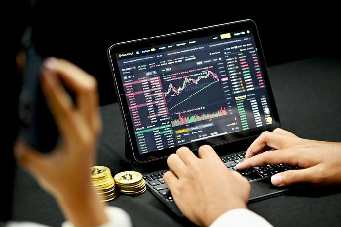Phạt đến 200 triệu đồng đối với tổ chức cung cấp dịch vụ liên quan đến tài sản mã hóa khi chưa được cấp phép. (Ảnh: VGP)