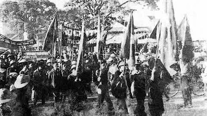Cuộc biểu tình của 20.000 nông dân tại Thanh Chương (Nghệ An) năm 1930. Ảnh tư liệu