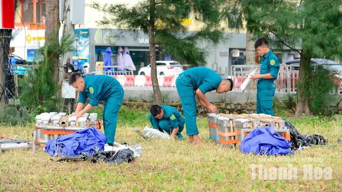 Với sự chuẩn bị chu đáo của các cơ quan chức năng, tối nay du khách sẽ được thưởng thức màn trình diễn pháo hoa mãn nhãn, rực rỡ sắc màu.