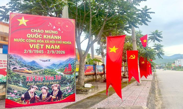  Một tuyến đường trung tâm ở xã Tây Yên Tử. 