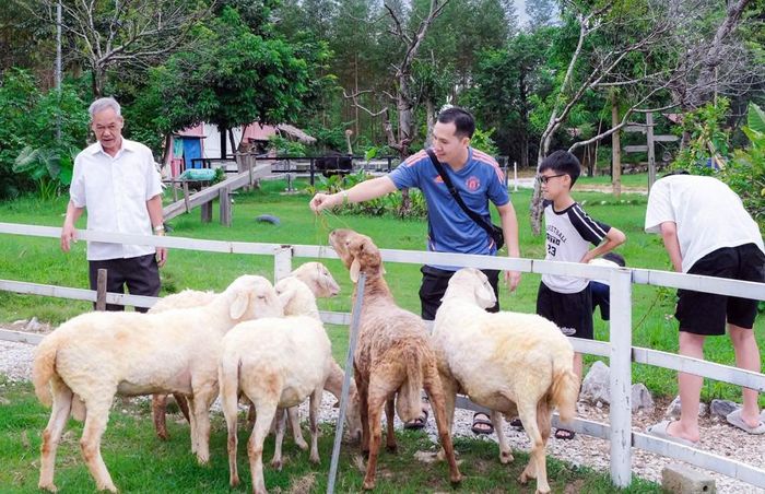  Điểm du lịch sinh thái cộng đồng Bản Ven, xã Xuân Lương thu hút du khách. 