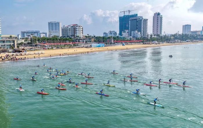  Gia Lai khai thác lợi thế không gian biển, mở thêm hướng phát triển các hoạt động thể thao gắn với du lịch, trải nghiệm, góp phần tạo thêm giá trị cho kinh tế - xã hội địa phương. Ảnh: Nguyễn Dũng 