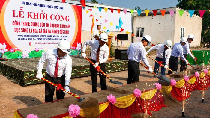 Lễ khởi công dự án Xây dựng tuyến đường cứu hộ, cứu nạn khẩn cấp dọc sông La Ngà