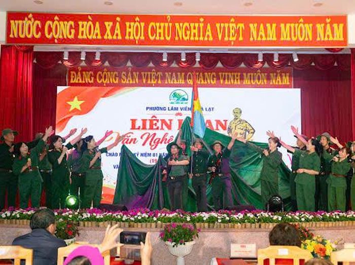 Các tiết mục được dàn dựng công phu, mang đến không khí sôi nổi tại Liên hoan văn nghệ các TDP phường Lâm Viên - Đà Lạt