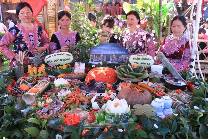 Mâm cỗ dự thi của phường Thảo Nguyên.