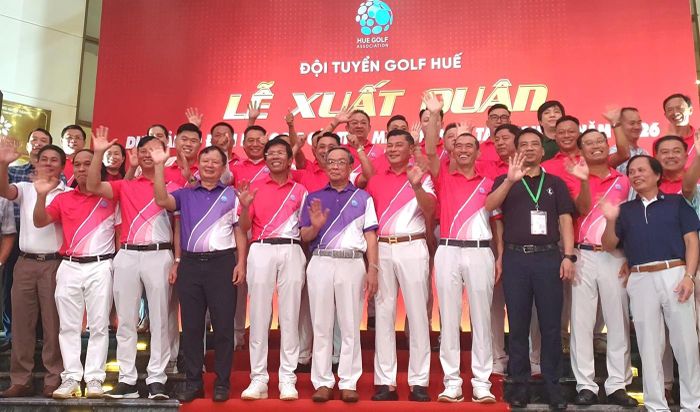 Tuyển golf Huế tại lễ xuất quân.