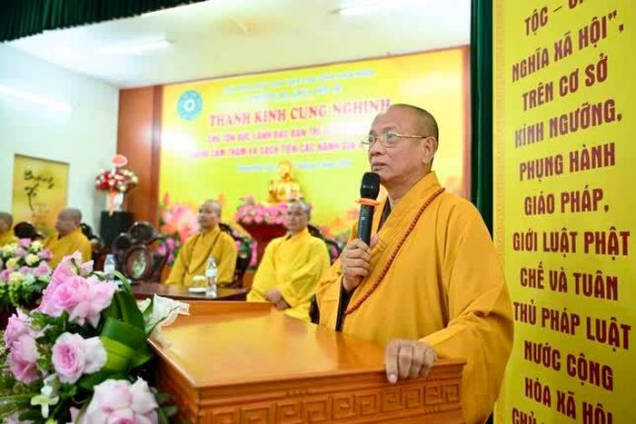 Hòa thượng Thích Quảng Hà ban đạo từ