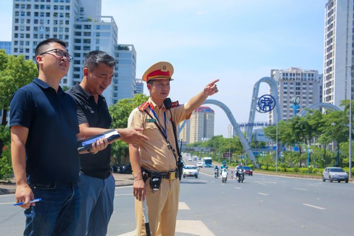 Trong tháng 9, các đơn vị sẽ bổ sung hệ thống biển cảnh báo trên cầu Nhật Tân.
