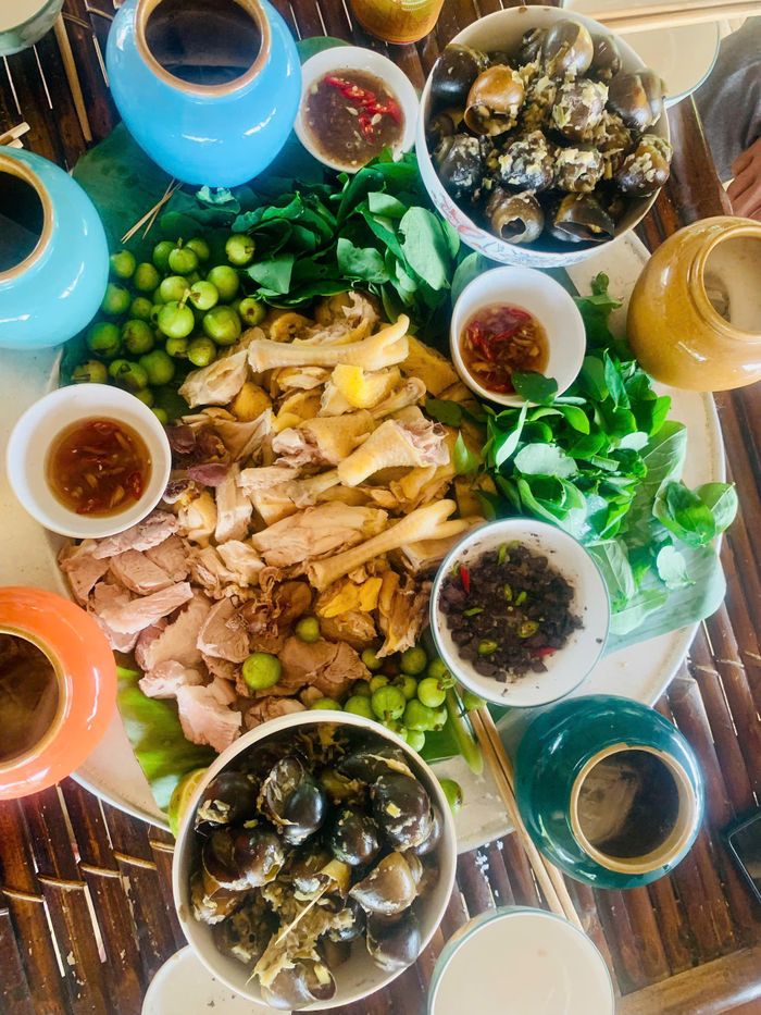 Người dân nơi đây đang hoàn thiện thực đơn đón khách bằng những món ăn dân dã