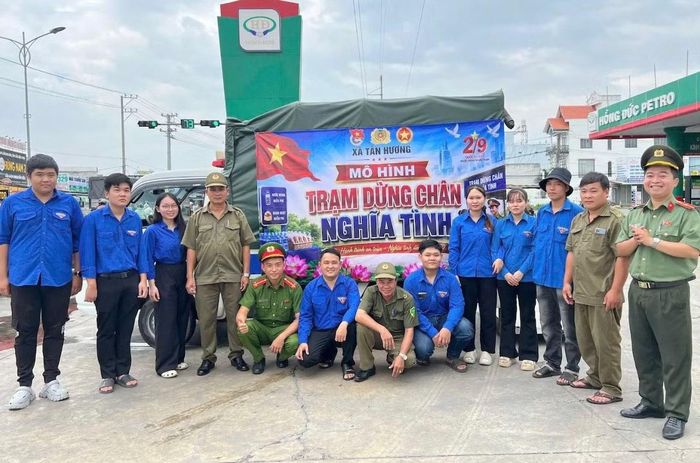 “Trạm dừng chân nghĩa tình” trở thành hoạt động được duy trì vào các dịp lễ, Tết và cao điểm giao thông.